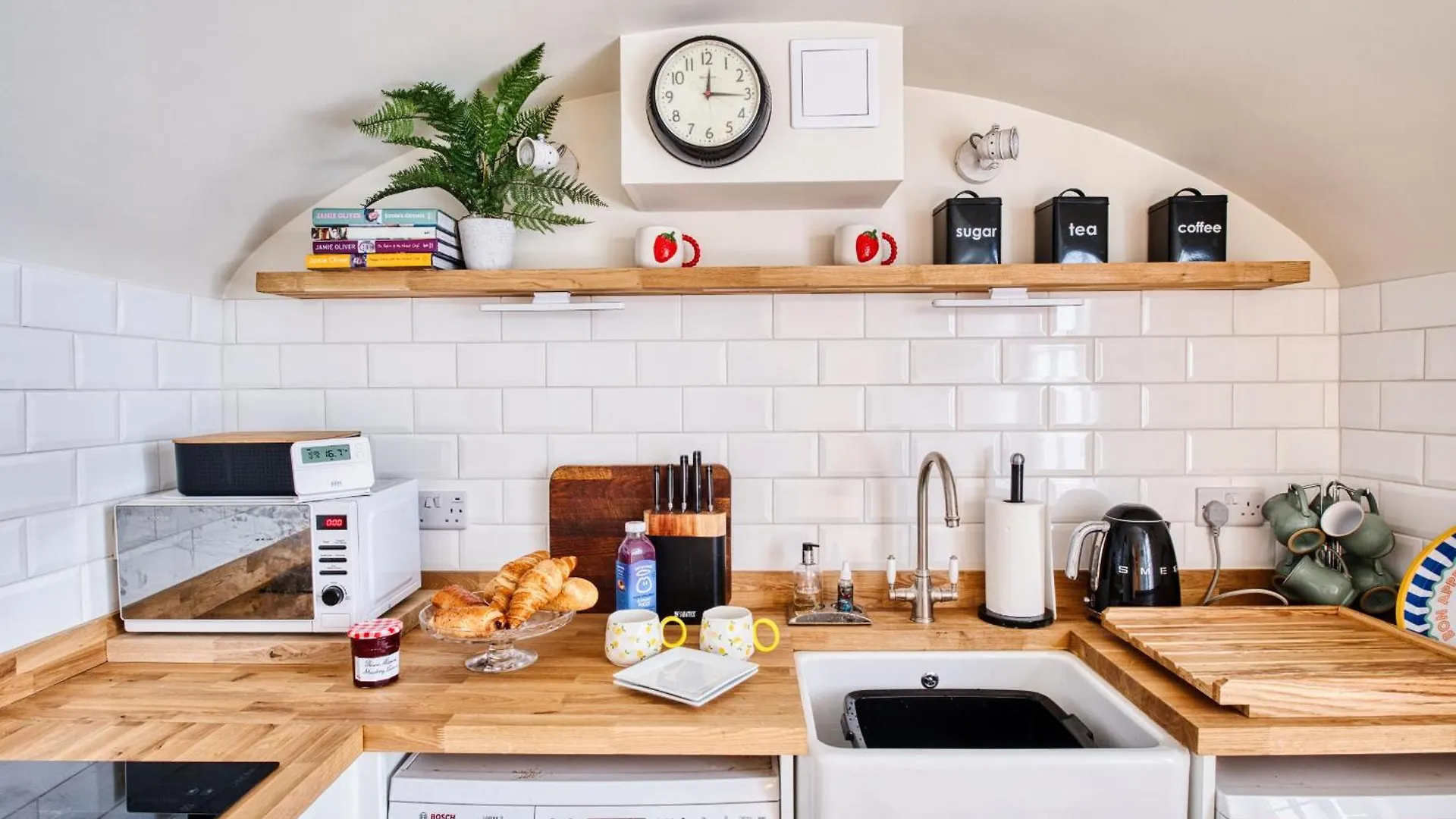 Clifton Nook - 1 Bedroom Apartment - Bristol 0*,  United Kingdom